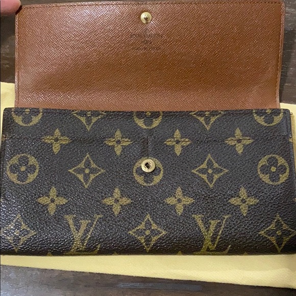 Pre-loved Monogram LV Sarah Long Wallet “SOLD” - Picture 7 of 10
